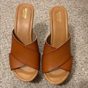 Mossimo Supply Co. Women's Brown Cross-Band Mules
